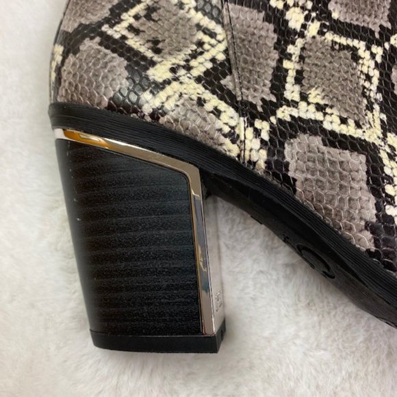 NEW Circus By Sam Edelman Snakeskin Pointed Toe Block Heel Booties, size 5.5 - Picture 5 of 16